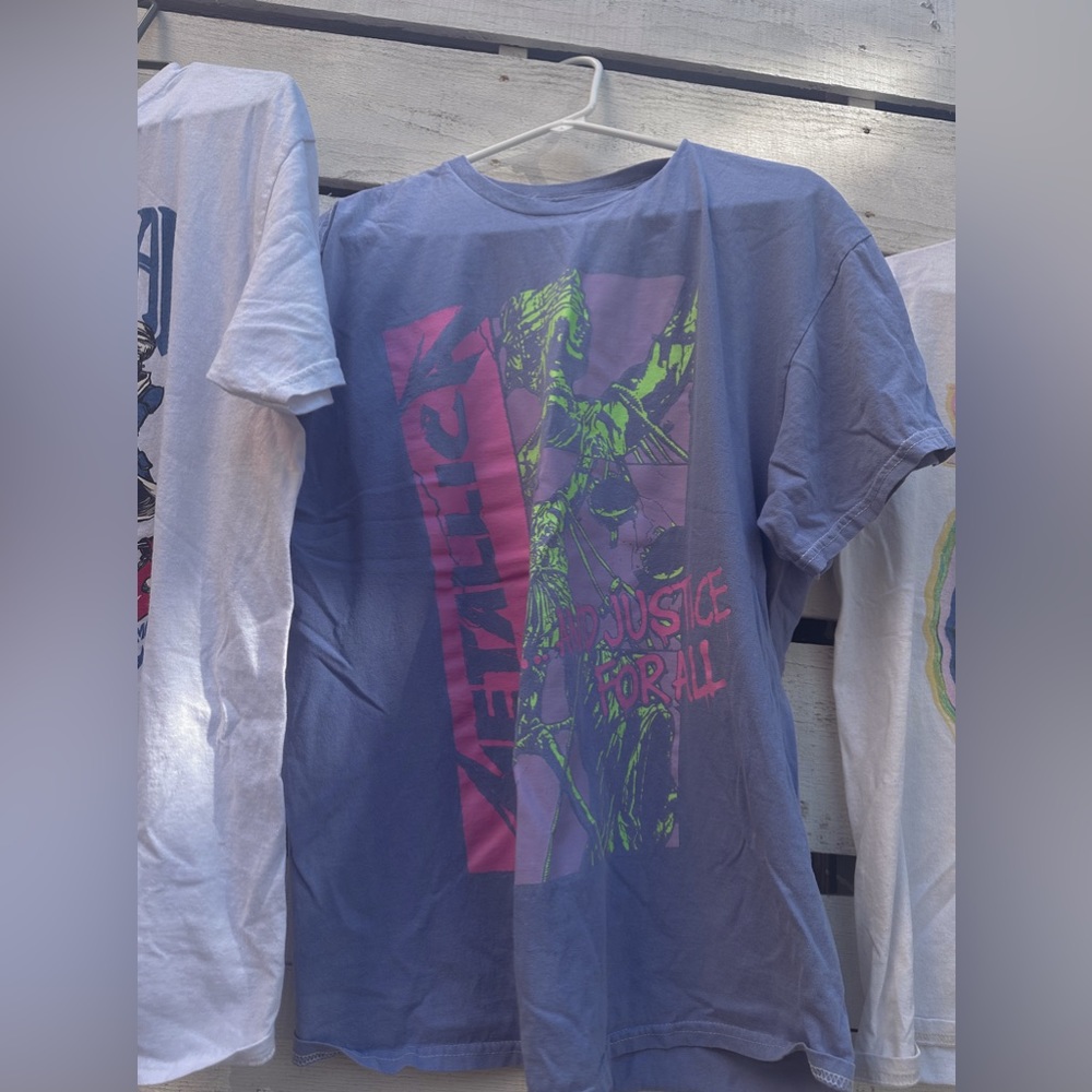 Graphic T